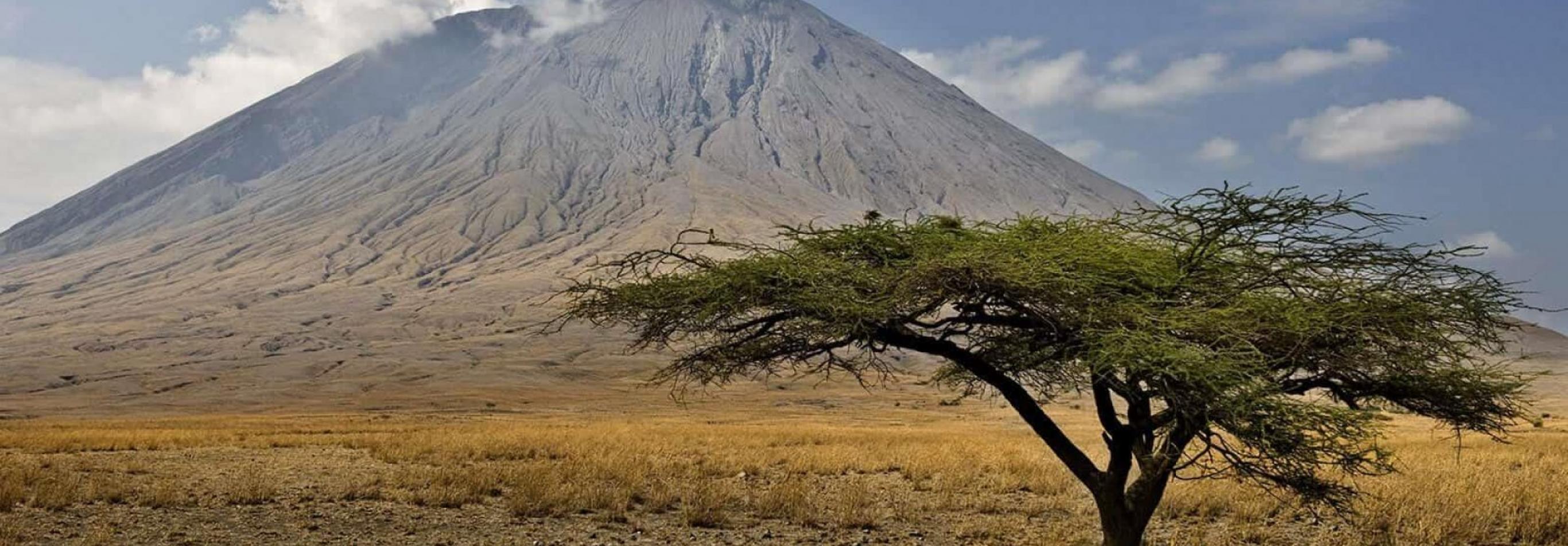 Tanzania - Ol Doinyo Lengai e le distese del Serengeti 1