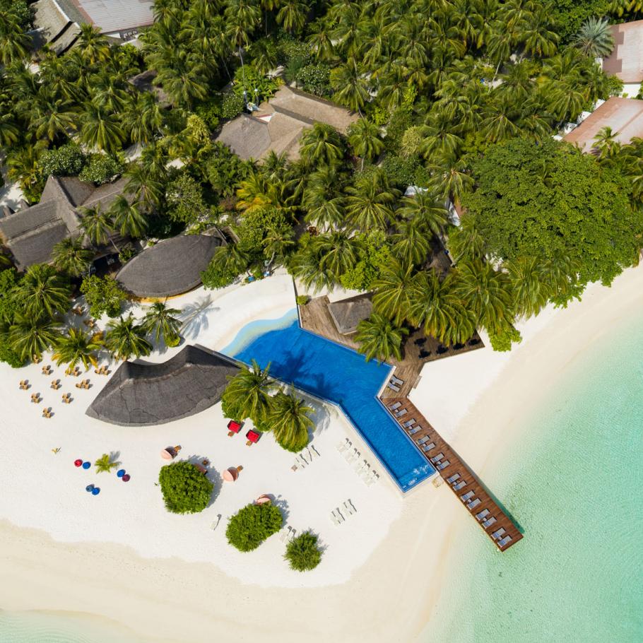 Kuramathi Island Resort 