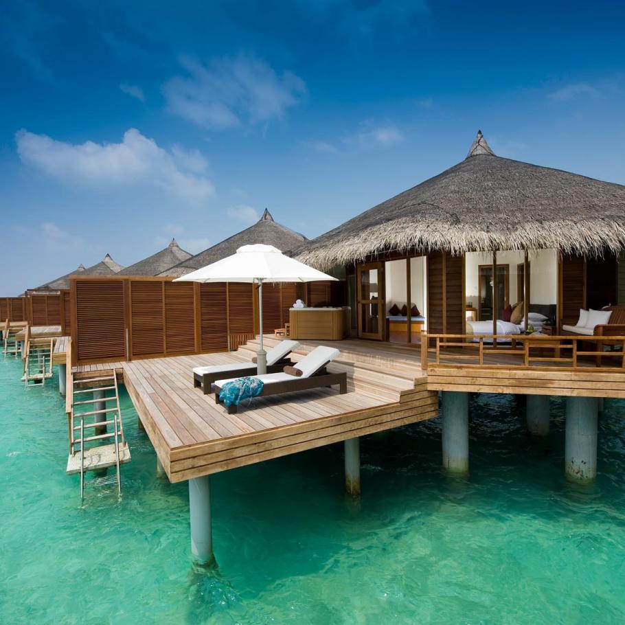 Kuramathi Island Resort 