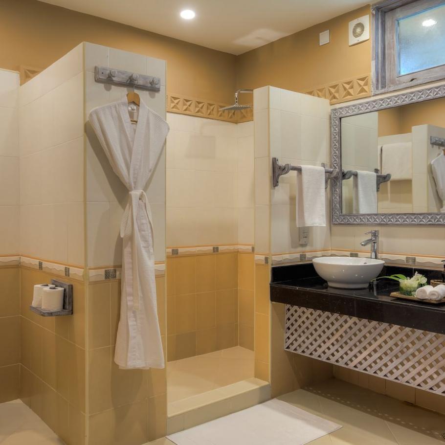 Neptune Palm Beach Boutique Resort & spa